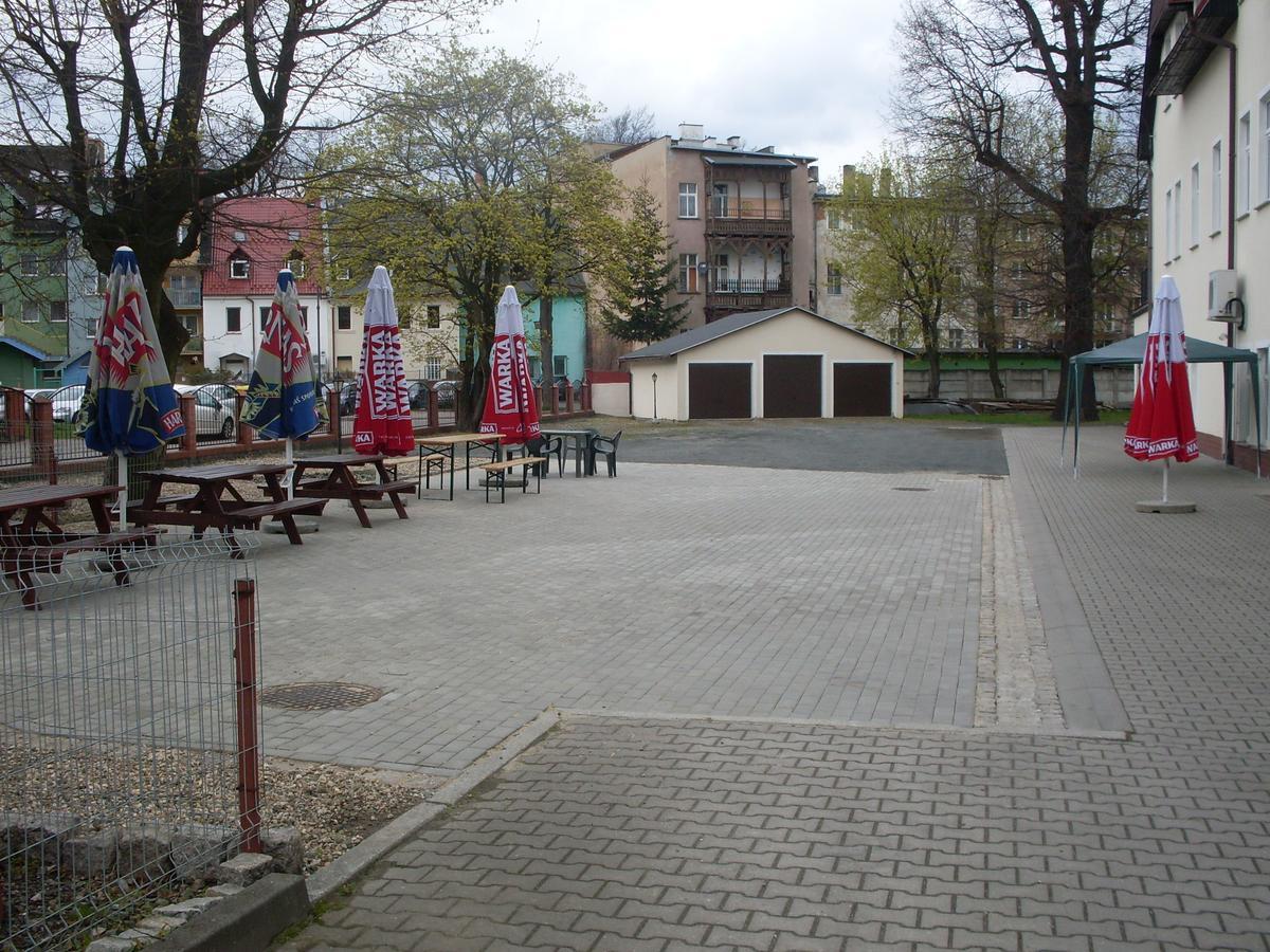 Hotel Krokus Kamienna Gora Exterior foto
